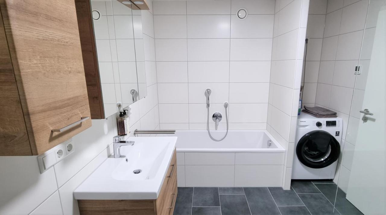 Flat11 4-Zi Wohnung Messe Karlsruhe ラインシュテッテン エクステリア 写真