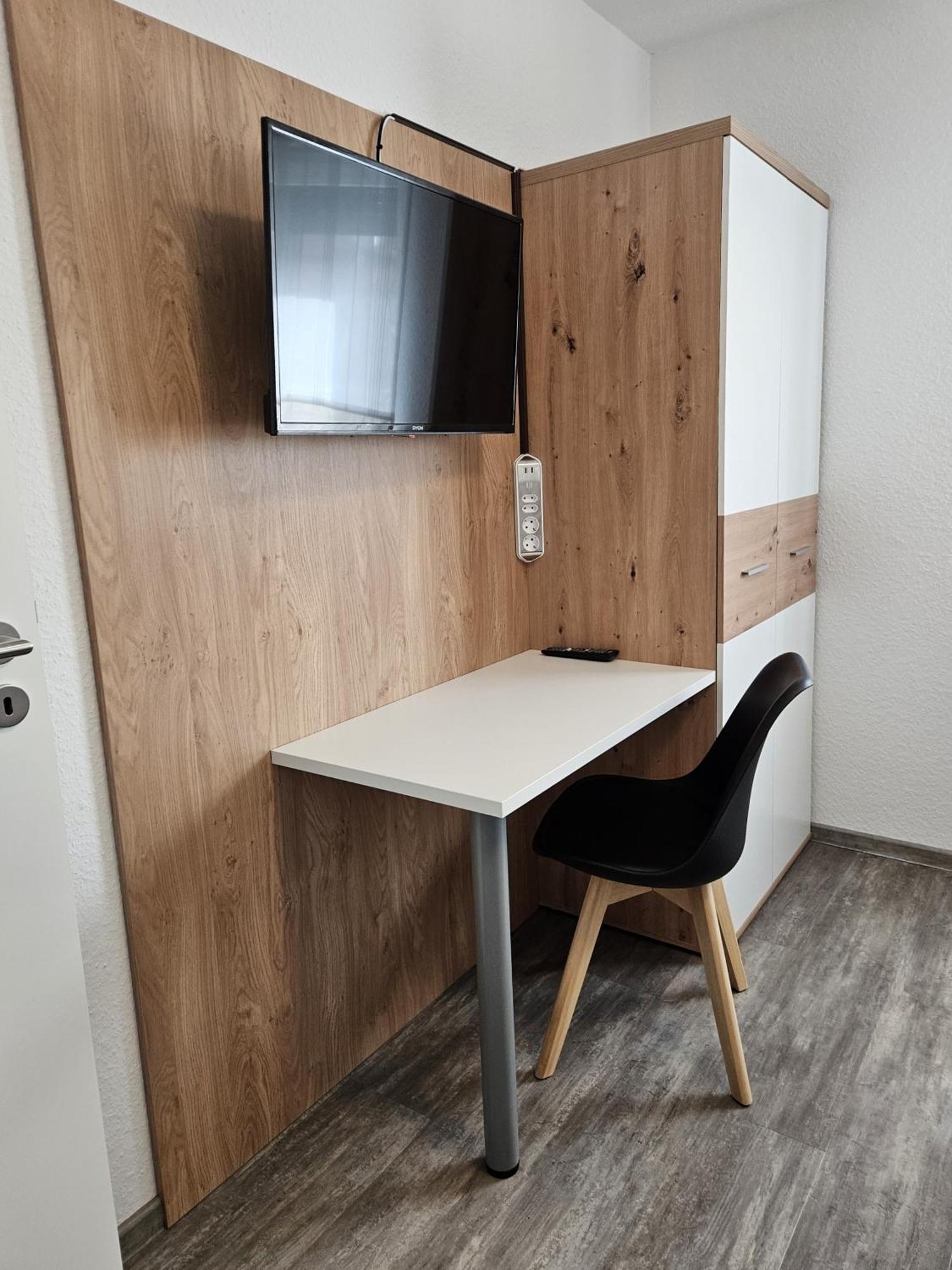 Flat11 4-Zi Wohnung Messe Karlsruhe ラインシュテッテン エクステリア 写真